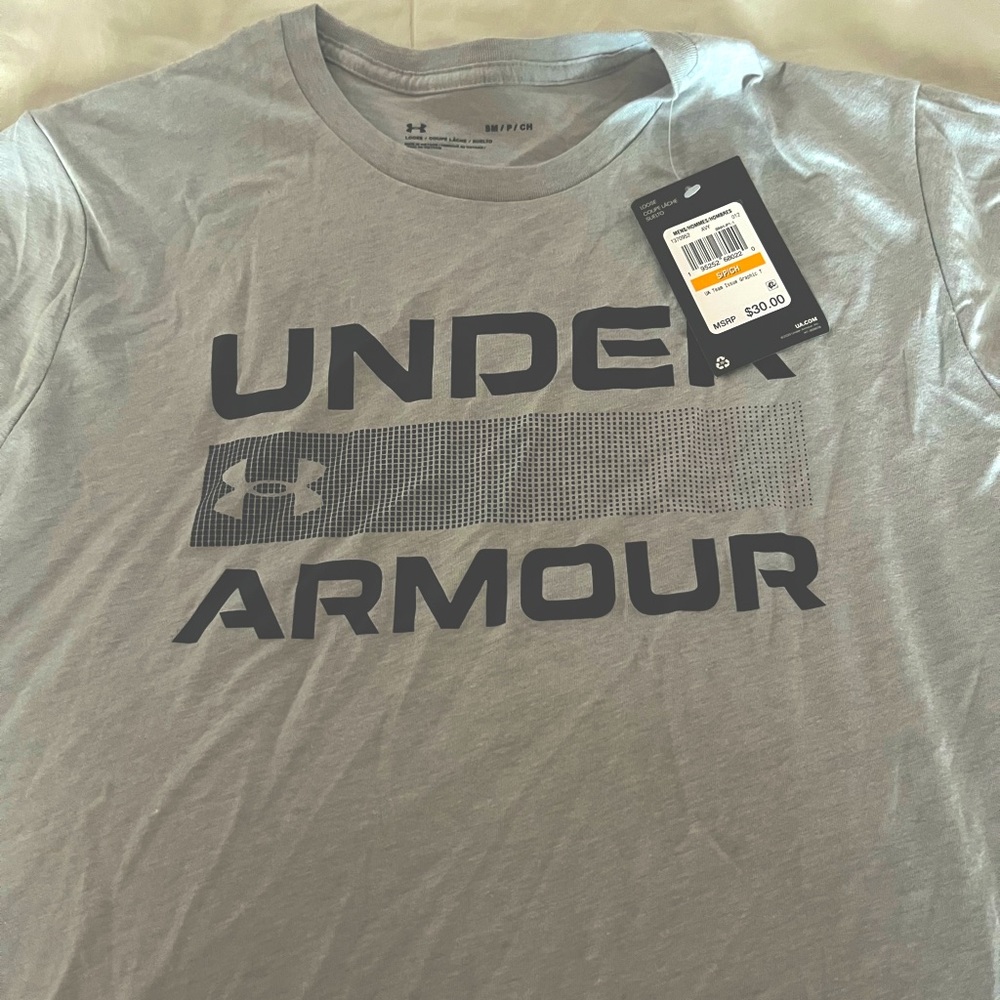 NWT Mens small UnderArmour Tshirt